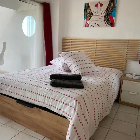 Apartment Naturist Port Ambonne Melrose View