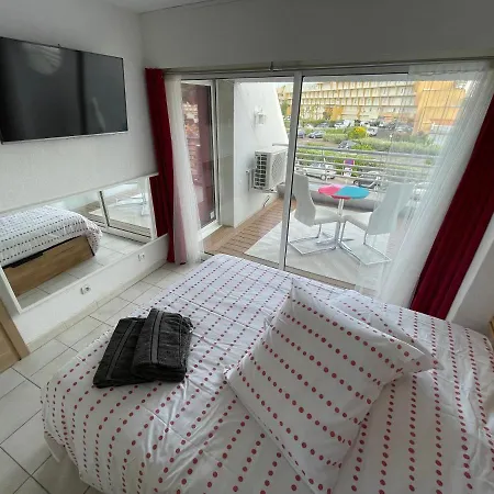 Naturist Port Ambonne Melrose View Apartment *