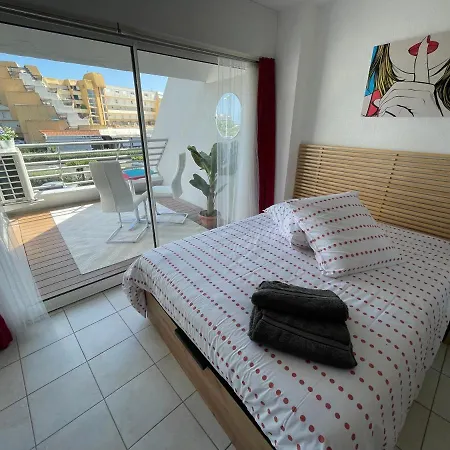 Naturist Port Ambonne Melrose View *